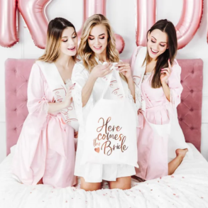 'Here Comes The Bride' Mulepose