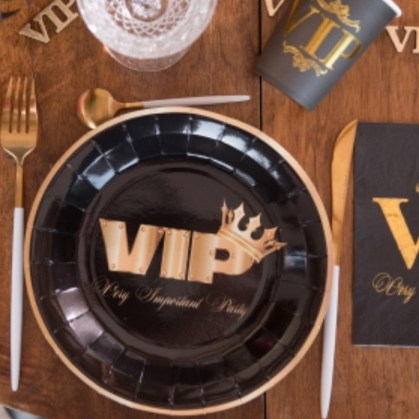 V.I.P Tallerkener 22 Cm. / 10 Stk. 