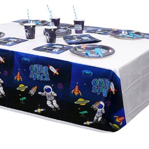 Space dug 220 x 130 cm.